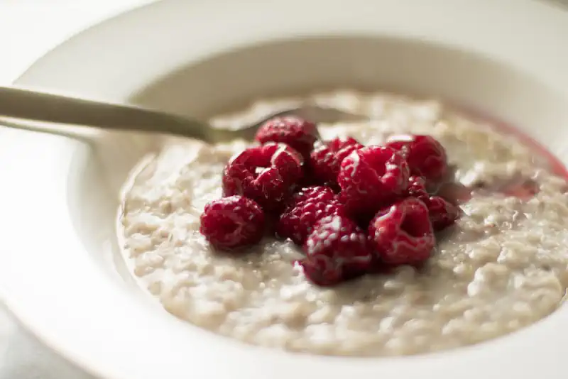 Oatmeal with Raspberries